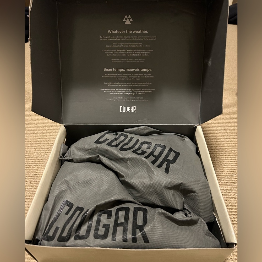 Cougar Dasha Black Suede Snow Boot - Picture 10 of 10